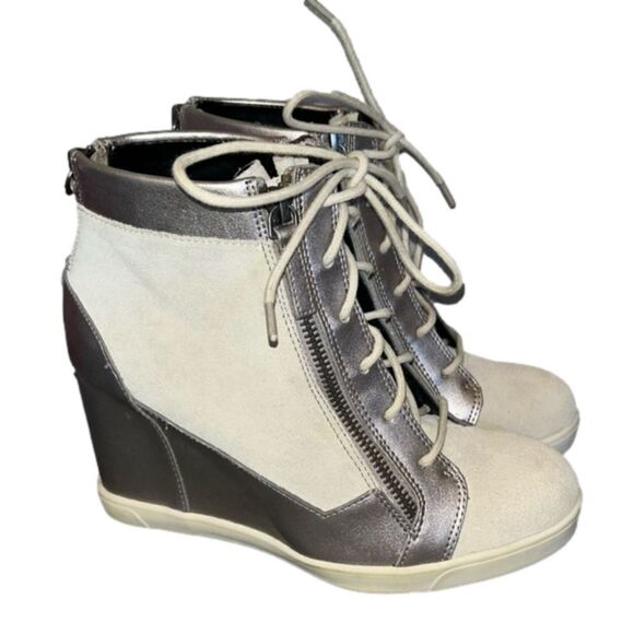 Gray for Saks Fifth Avenue Suede Leather Metallic Lace Up Wedge Booties sz 6.5 - Picture 4 of 15